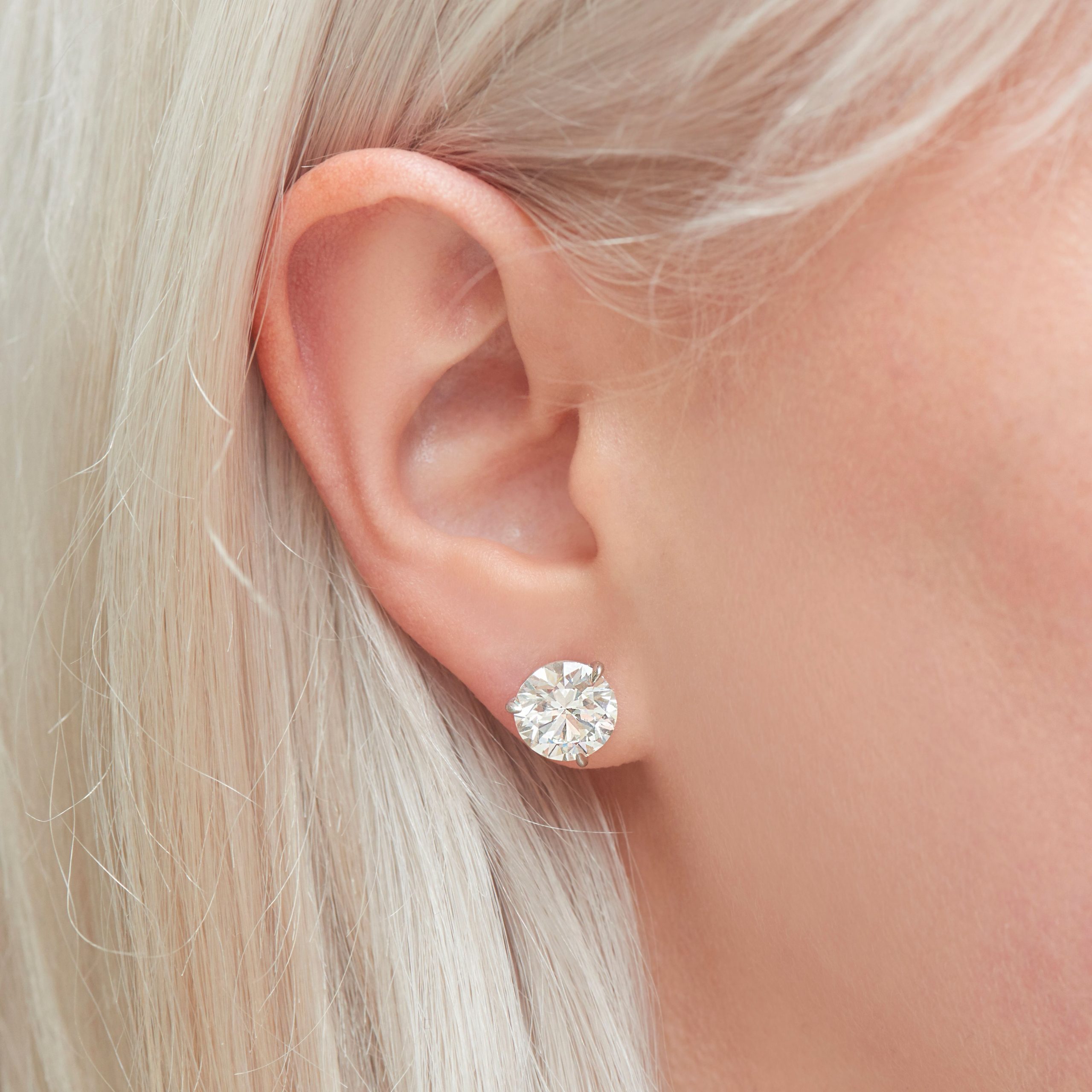 Diamond studs.com